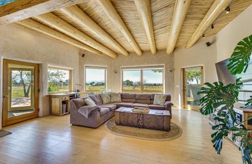 Arroyo Seco House | 10 Mi to Taos Ski Valley: Mtn-View Duplex w/Deck!