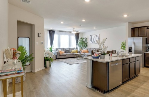 Weston Apartment | 12 Mi to Dtwn Mckinney: Modern Gem w/Patio & Yard