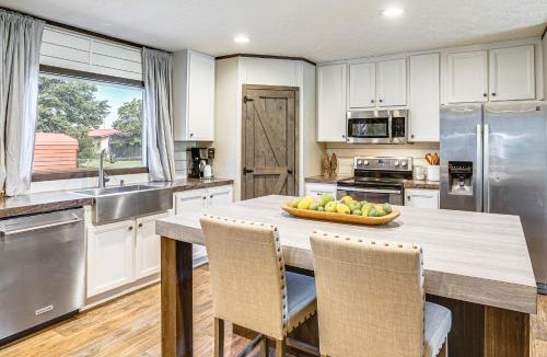 Graford House | 12 Mi to Possum Kingdom Lake: Graford Getaway!