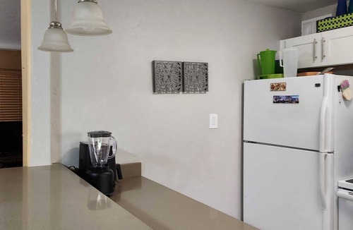 Blenman-Elm House | 2 Bed, 2 Bath home for winter rental in stable neighborhood in Tucson