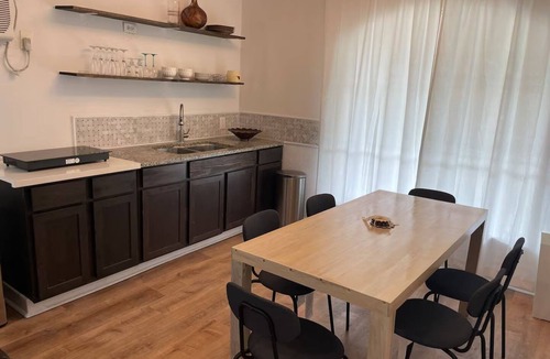 Riverside Terrace House | 2-bedroom house in tranquil Houston with cool AC breeze in the Medical Center/UH