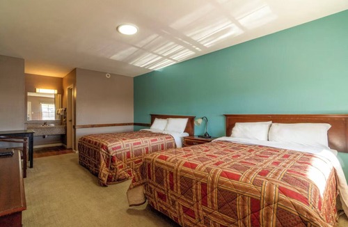Sweet Home Hotel | 2 Practical Family Accommodations w/Free Parking - Perfect for Travelers