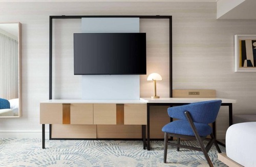 Glencoe Hotel | 2 Stylish Suites Near Mockingbird Station with Spa & Outdoor Pool