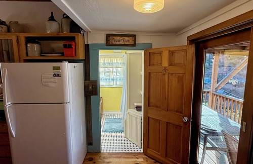 Bisbee Cabin | 3-bedroom cabin in Old Bisbee