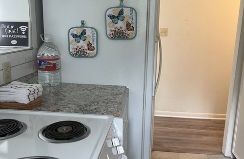 Trinity House | 3-bedroom home, waterfront patio, fishing, kayaking, swimming, yoga room