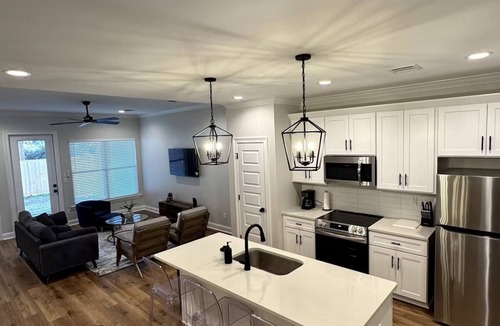 Broussard House | 3-bedroom townhome in the Hart of Broussard