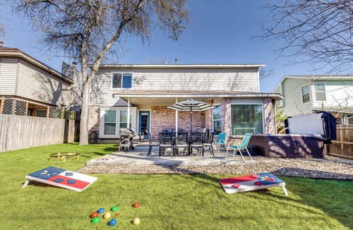 San Antonio House | 3 King Beds Hot Tub Game Room Near Six Flags & SeaWorld
