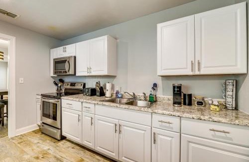 Del Mar House | 3 Mi to Beach: Family Home in Corpus Christi!