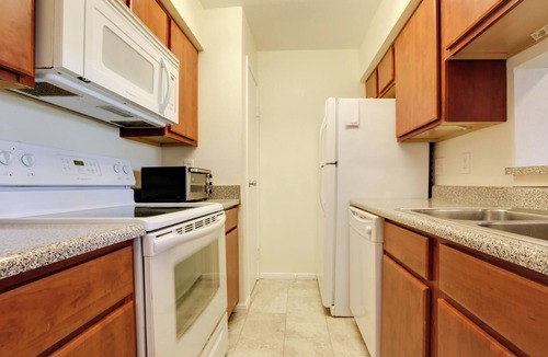 Galveston Condo | 3 Mi to Moody Gardens: Couple's Beach Retreat