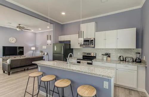 Brazos House | 3 mins from Magnolia, Baylor, and Downtown Waco
