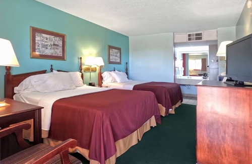 Vega Hotel | 3 Restful Rooms Near Route 66 – Perfect for Panhandle Adventures, Pet-Friendly