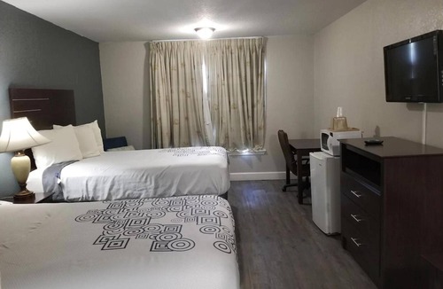 North Shore Hotel | 3 Serene Rooms Near Dinings & Local Attractions - Ideal for Houston Trips