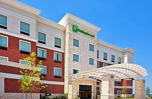McKinney Hotel | 3-Star Hotel ∙ Holiday Inn & Suites McKinney - N Allen, an IHG Hotel