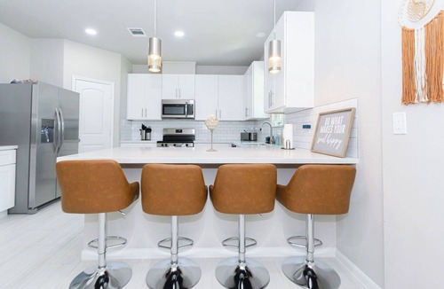 Conroe House | 30% OFF Zen Estates Townhome - 3Br Modern Retreat Near Lake Conroe & Woodlands!