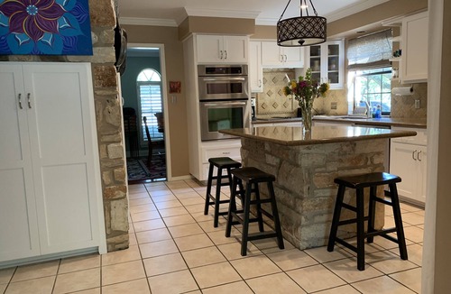 Bee Cave Woods House | 4/3 Lux Home w/pool 3mils toDwntwn, SXSW, walk to ACL/Zilker Park *LOCATION*