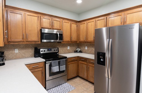 Midlothian House | 4 Bedroom, 2 Bath in Midlothian! Centrally Located, Pet Friendly, Close to Local Wedding Venues.
