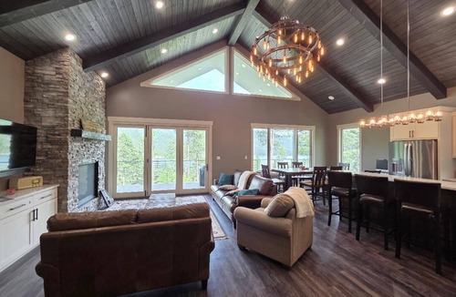 Bayfield House | 4-bedroom Mountain home above the Vallecito Reservoir with AC, fitness room