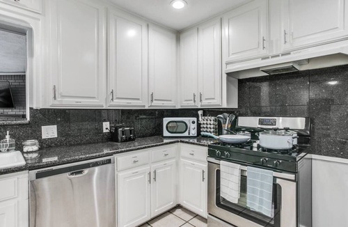 Bedford House | 4 Bedroom, Pool, Near Dallas FIFA Stadium
