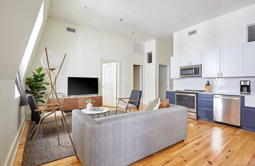 Central Business District Hotel | 4 Stylish NOLA Units w/Full Kitchen | Near Caesars Superdome - 0.5 miles