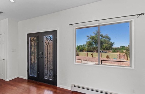 West Bluff House | 4BR Retreat w/gated parking Near Old Town
