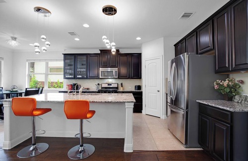 Bee Cave House | 5 Bedrooms, 3 Full bathrooms, beautiful luxury home nestled in hill country.