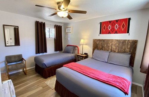 Glenwood House | #5 Casita Victorio at the Catwalk, 1 BdRm Casita Kitchentte
