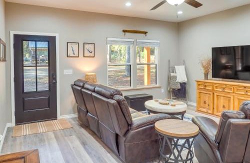Brookeland House | 5 Mi to Lake! Home w/Boat Parking & Pool Access