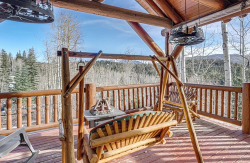 Purgatory Cabin | 5 Mi to Purgatory Resort, Mtn-View Family Cabin!