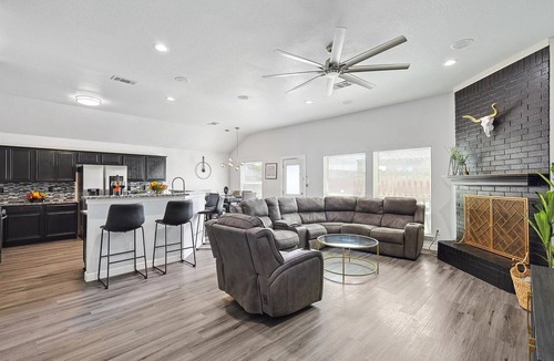 DeSoto Villa | 5BR Getaway in DeSoto with Pool & Cinema