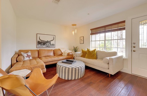 Austin House | 6 Mi to Dtwn Austin: Home w/Screened Porch & Yard