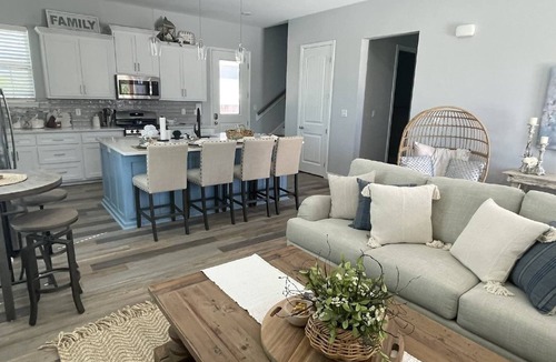 Stephenville House | 7 Bedroom 7.5 Bathroom Stephenville Villa
