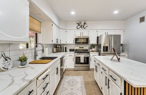 Tucson House | 7 Mi to Sabino Canyon: Poolside Oasis w/Mtn Views