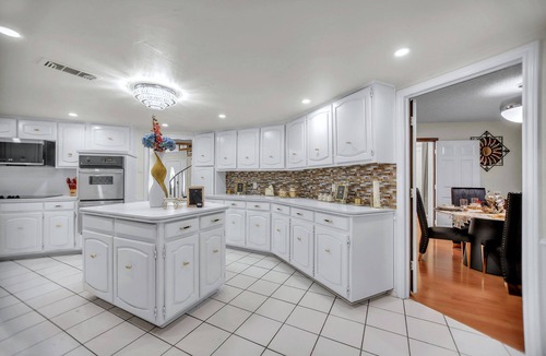 Fort Worth House | 700 a night minimum 5 nights! 9 min from AT&T stadium, 8 mn from the zoo