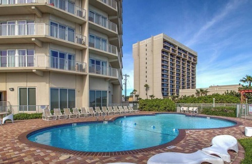 South Padre Island Condo | 8TH FLOOR HONEYMOON SUITE,VIEWS FROM 3 FLOOR TO CEILING WINDOWS STEPS TO BEACH