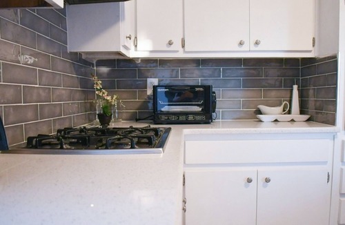 Biggs Field House | A.L.I. Place is a newly renovated 3 bedroom/2 bathroom home 5 min. from airport.