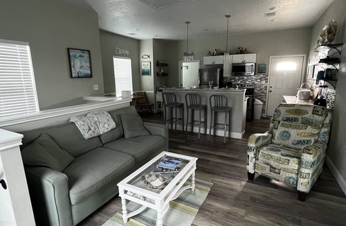 San Jacinto House | A Salty Air Retreat just steps away from the Gulf of Mexico