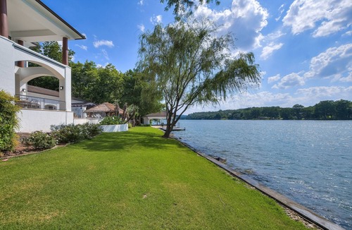 Davenport Ranch West House | Above Casa Paradiso I Waterfront I Lake Austin I Pool&Spa I Game Room