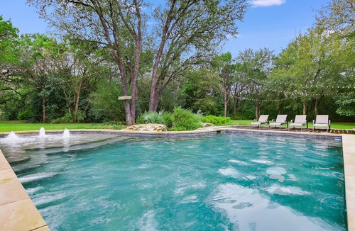 Austin House | Above Longhorn I Pool I 7mi to Downtown Family Fun I Luxe Services