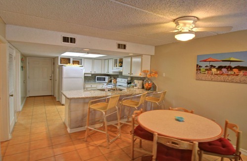South Padre Island Condo | Across the Street from the Beach By Rent On Padre