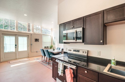 Bisbee Cottage | Adorable Modern Cottage on Quiet Part of Main Street in Downtown Bisbee, Az!
