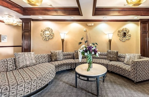 Mineral Wells Hotel | Affordability Meets Comfort at Red Lion Inn & Suites Mineral Wells! Onsite Pool!