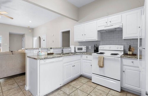 College Station House | Aggie Game Day - Walk to A&M - Kings - Outdoor