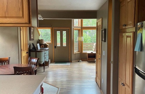 Ouray House | AlaskaRado 2-Bedroom Townhome in Beautiful Ouray