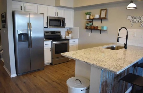 Comanche Point At Point Venture House | All Decked Out 3-bedroom townhome in gorgeous Point Venture with fantastic views