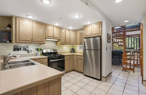 Purgatory Condo | Alpine Retreat | 10 mins to Purg | Pool | Hot Tub