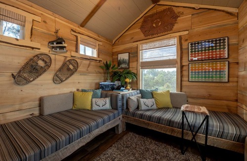 Nogal Cabin | Amazing Pet-Friendly Tree House for Unforgettable Escapes to Nature in Nogal, New Mexico