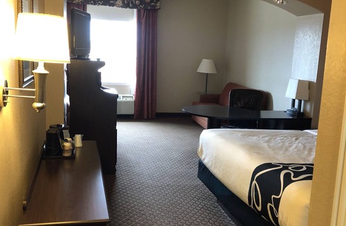Gun Barrel City Hotel | Americas Best Value Inn & Suites Gun Barrel City