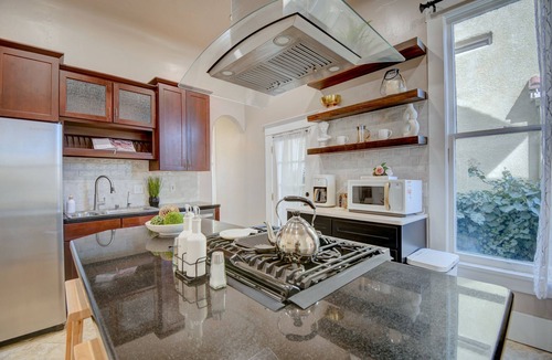 Downtown Albuquerque House | Anthropologie Home I Hot Tub I A Walk To Everything