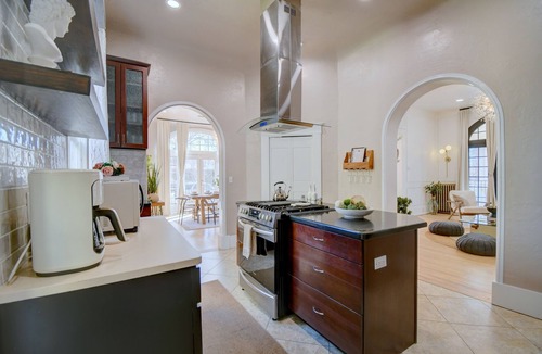 Downtown Albuquerque House | Anthropologie Home I Hot Tub I A Walk To Everything