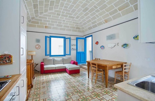 Marettimo Apartment | Apartment with large terrace